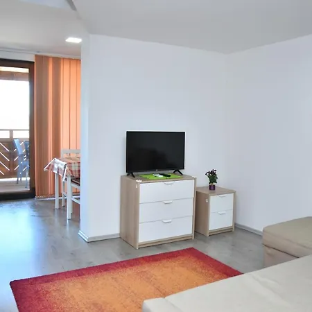 Apartament Foeveny *